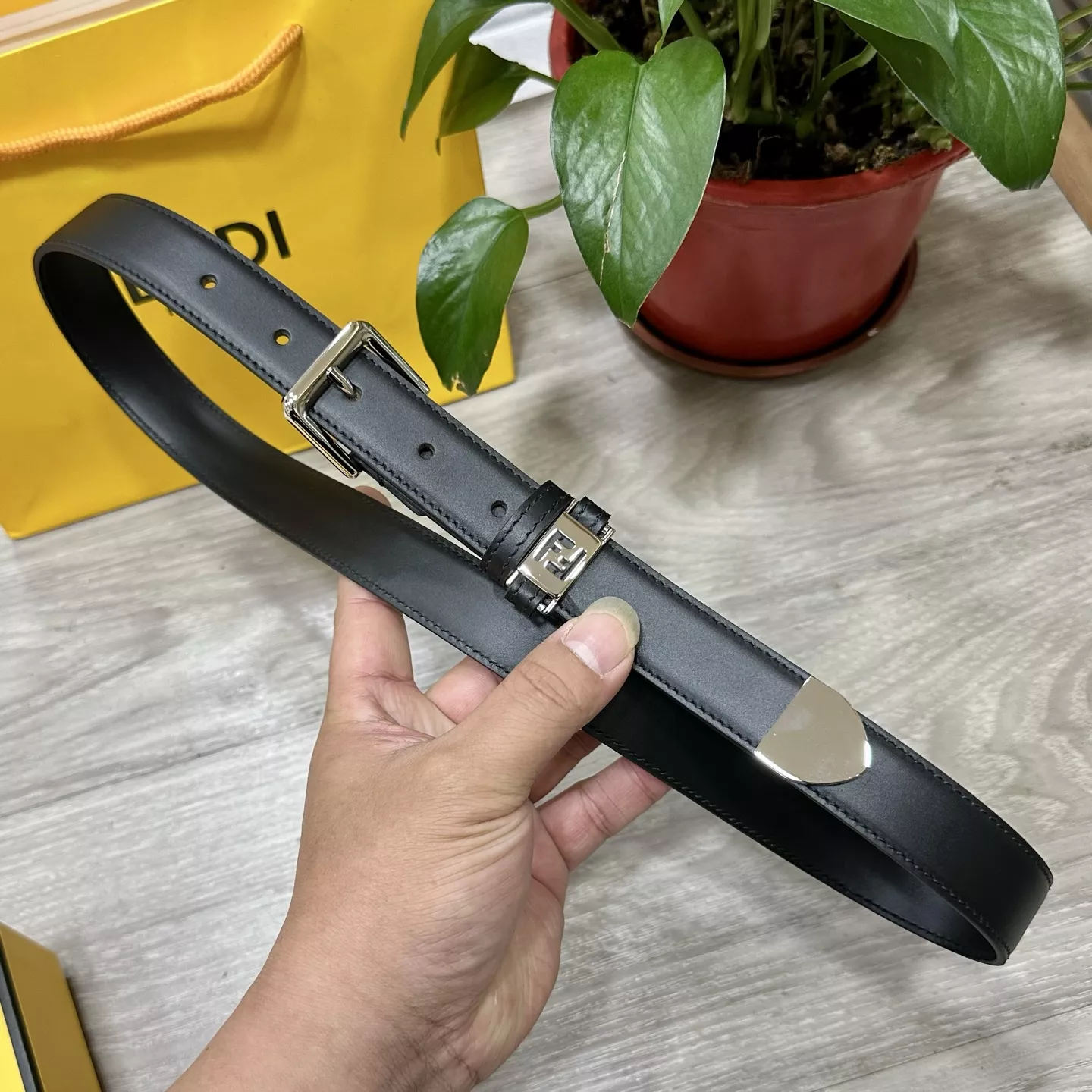 Fendi AAA Quality Belts In 2.5cm For Women Durable 3849