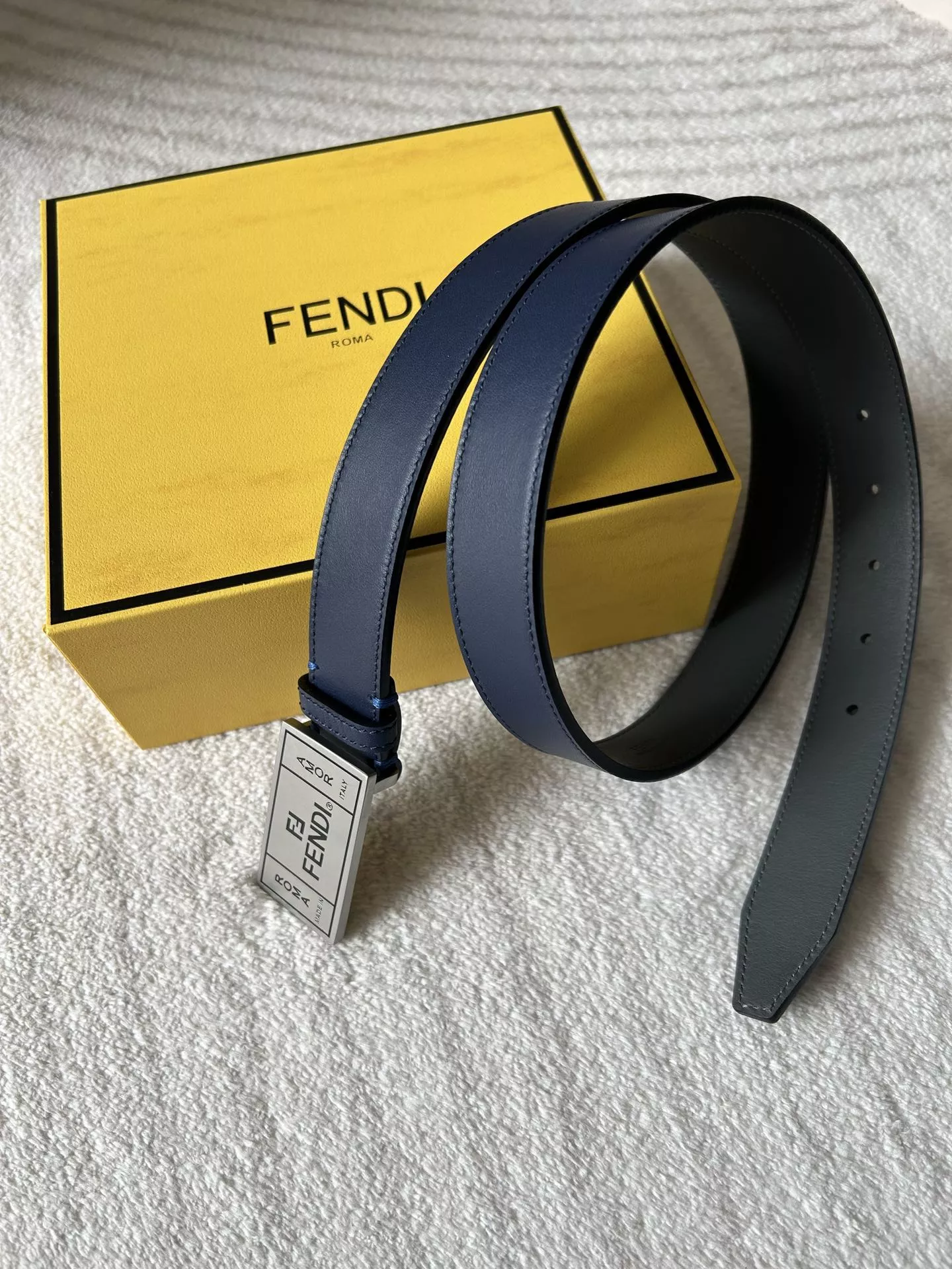 Fendi AAA Quality Belts In 3.0cm For Women Lightweight 9387