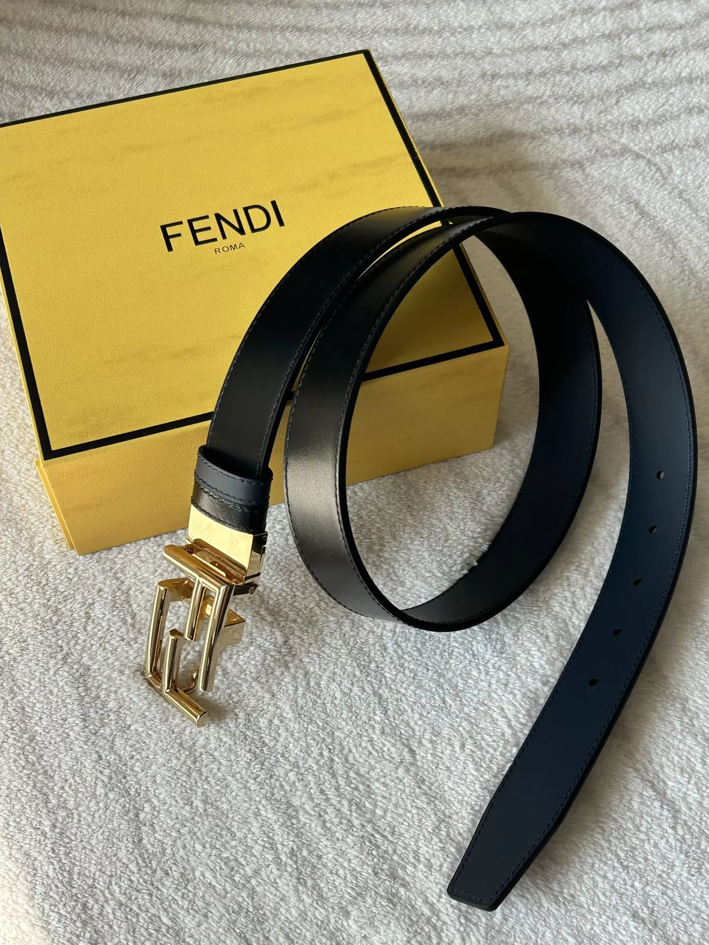 Fendi AAA Quality Belts In 3.5cm For Men Vibrant 9004