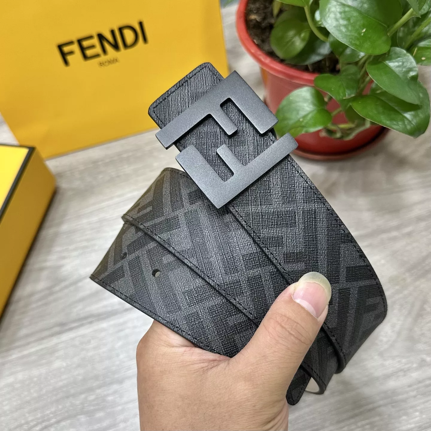 Fendi AAA Quality Belts In 4.0cm For Men Bright 6192