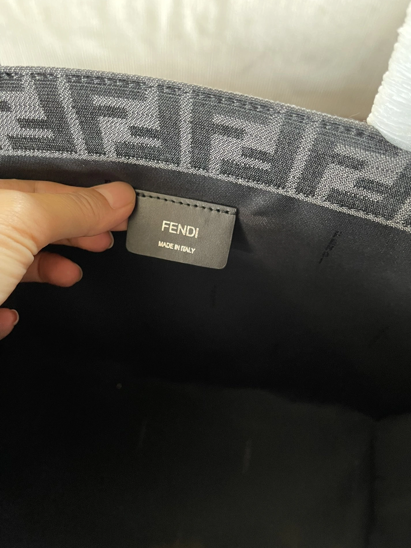 Fendi AAA Quality Handbags For Unisex Breathable 9836