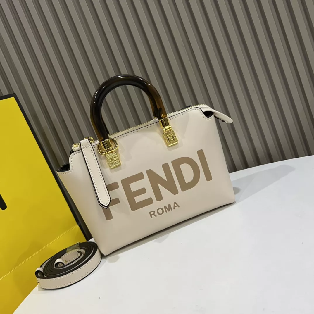 Fendi AAA Quality Handbags For Women Comfortable 1258