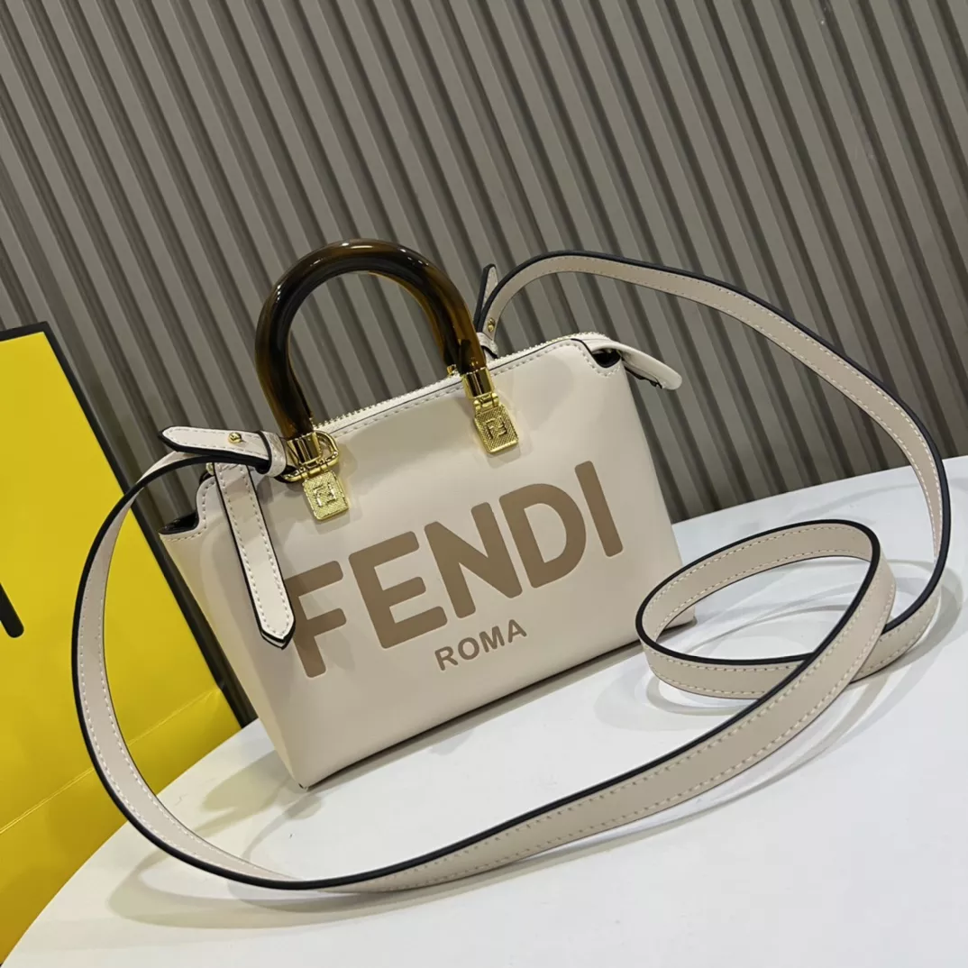 Fendi AAA Quality Handbags For Women Comfortable 1258
