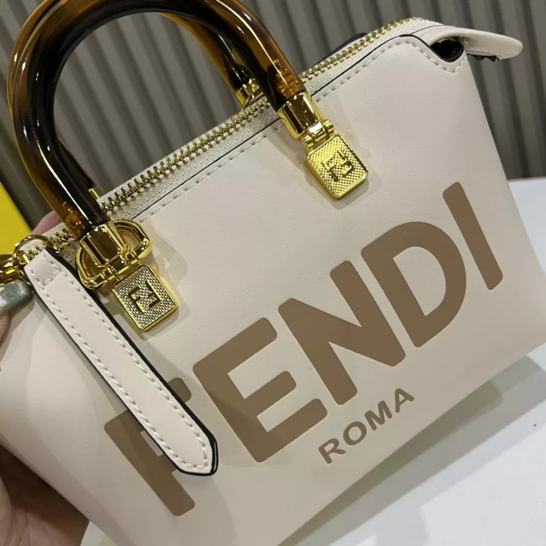 Fendi AAA Quality Handbags For Women Comfortable 1258