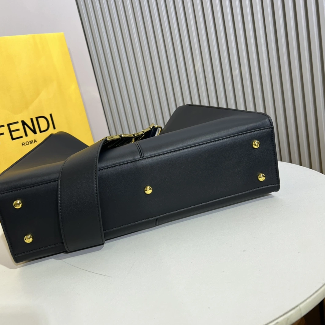 Fendi AAA Quality Handbags For Women Comfortable 6756