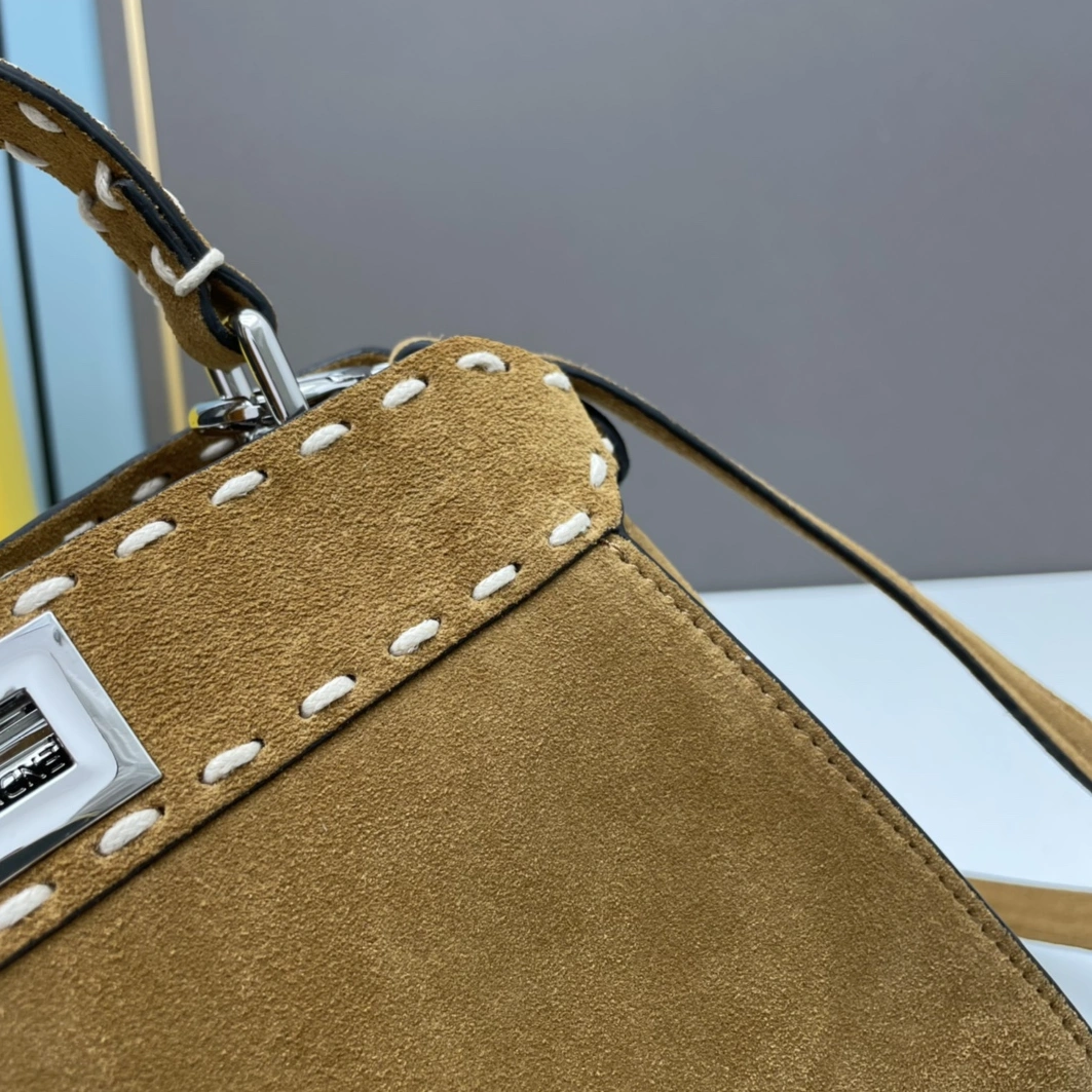 Fendi AAA Quality Handbags For Women NewStyle 9657