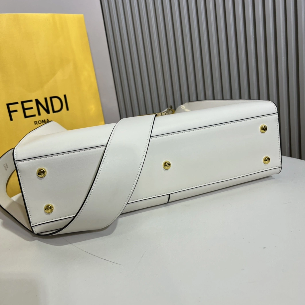 Fendi AAA Quality Handbags For Women Popular 2418