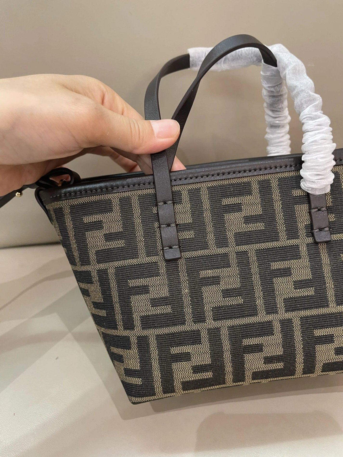 Fendi AAA Quality Handbags For Women Reliable 3862