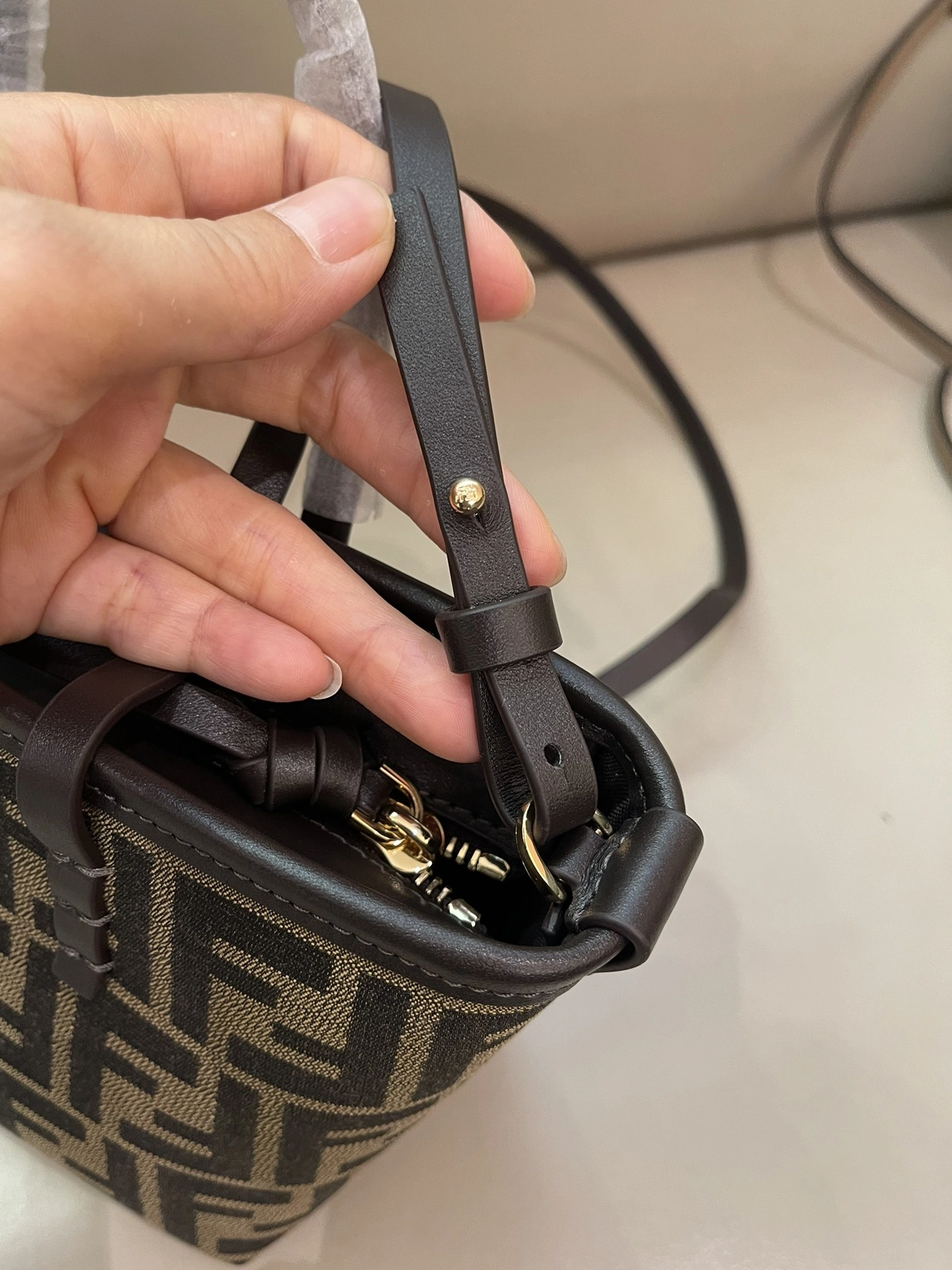 Fendi AAA Quality Handbags For Women Reliable 3862