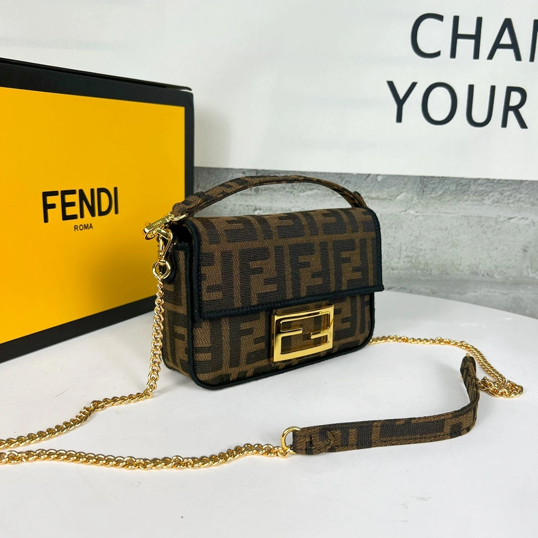 Fendi AAA Quality Messenger Bags For Women Compact 6428