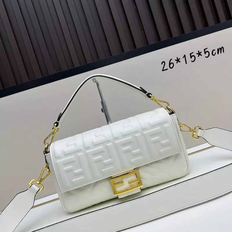Fendi AAA Quality Messenger Bags For Women DailyWear 5150