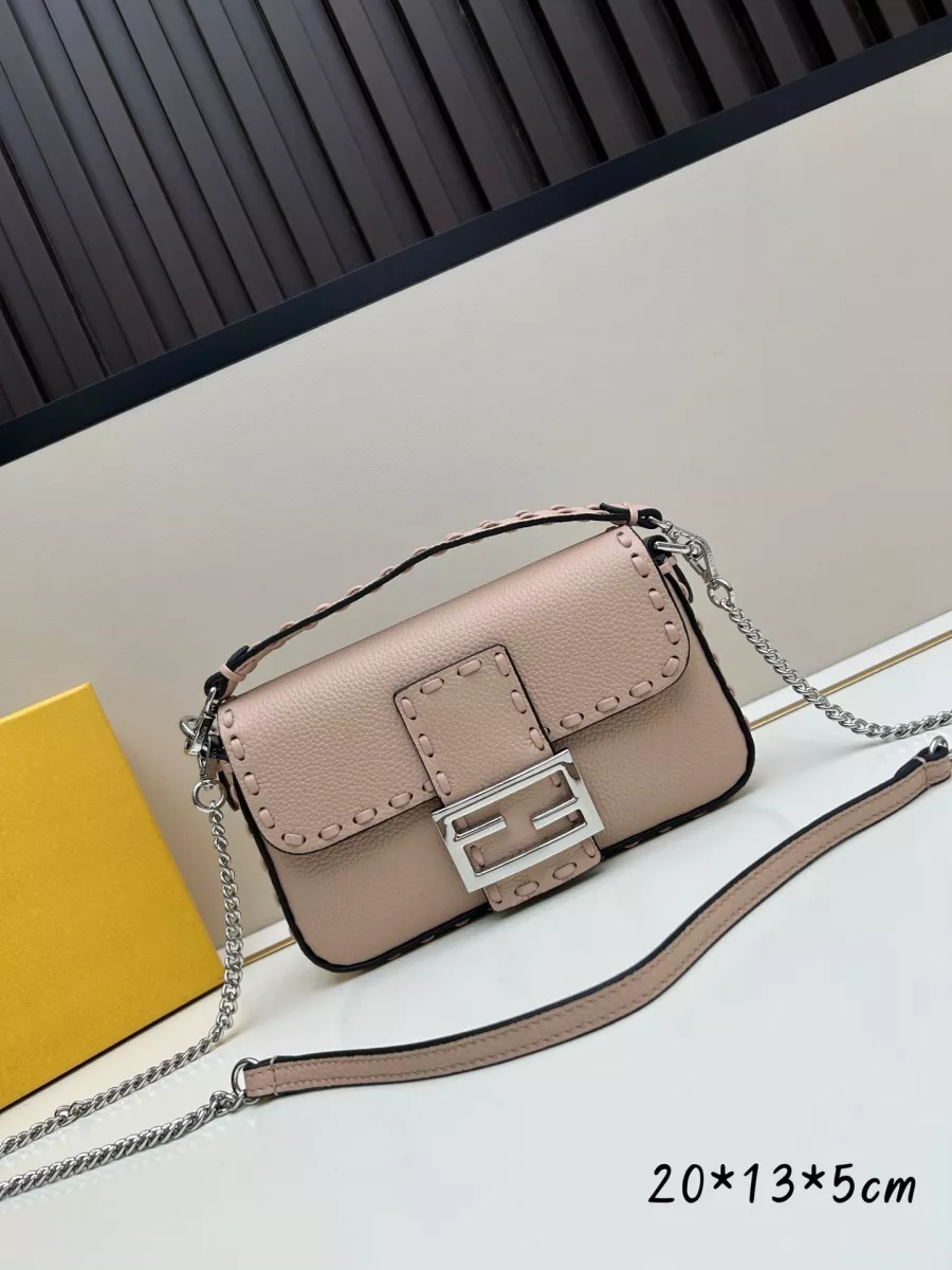 Fendi AAA Quality Messenger Bags For Women Soft 2144