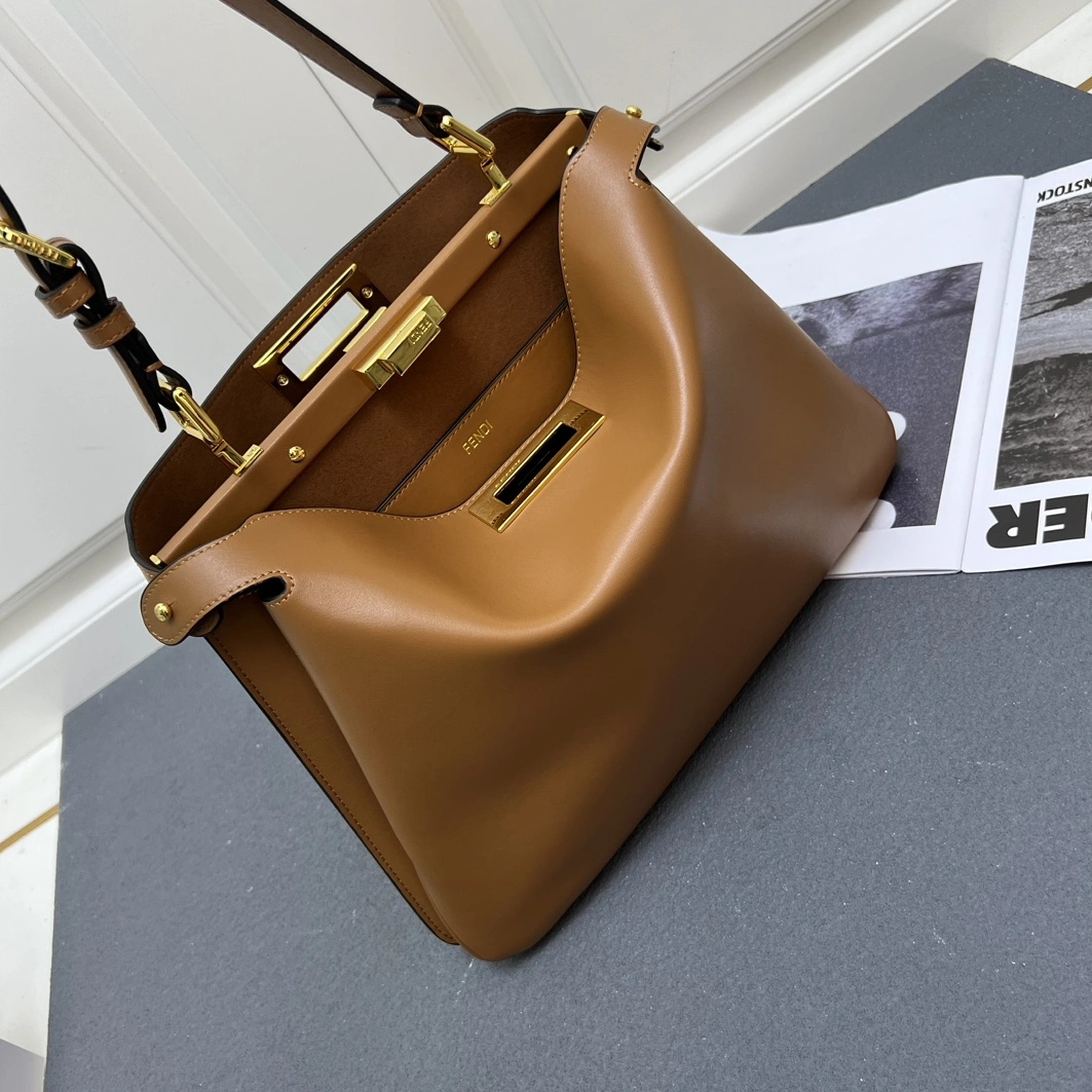Fendi AAA Quality Messenger Bags For Women StreetReady 1981