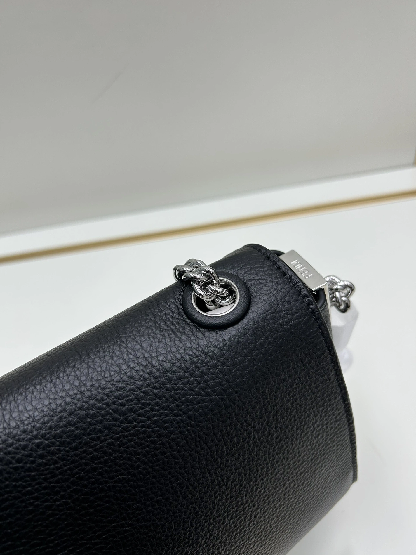 Fendi AAA Quality Shoulder Bags For Women DailyWear 9041