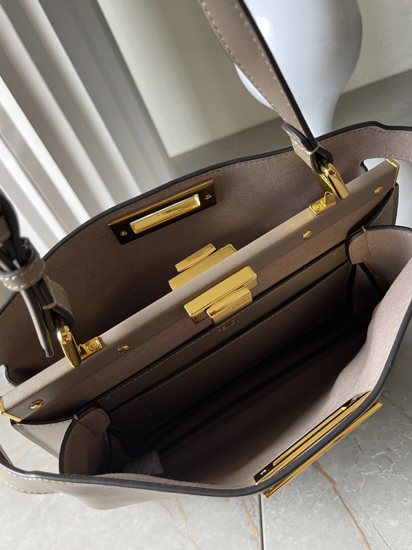 Fendi AAA Quality Shoulder Bags For Women Efficient 7129