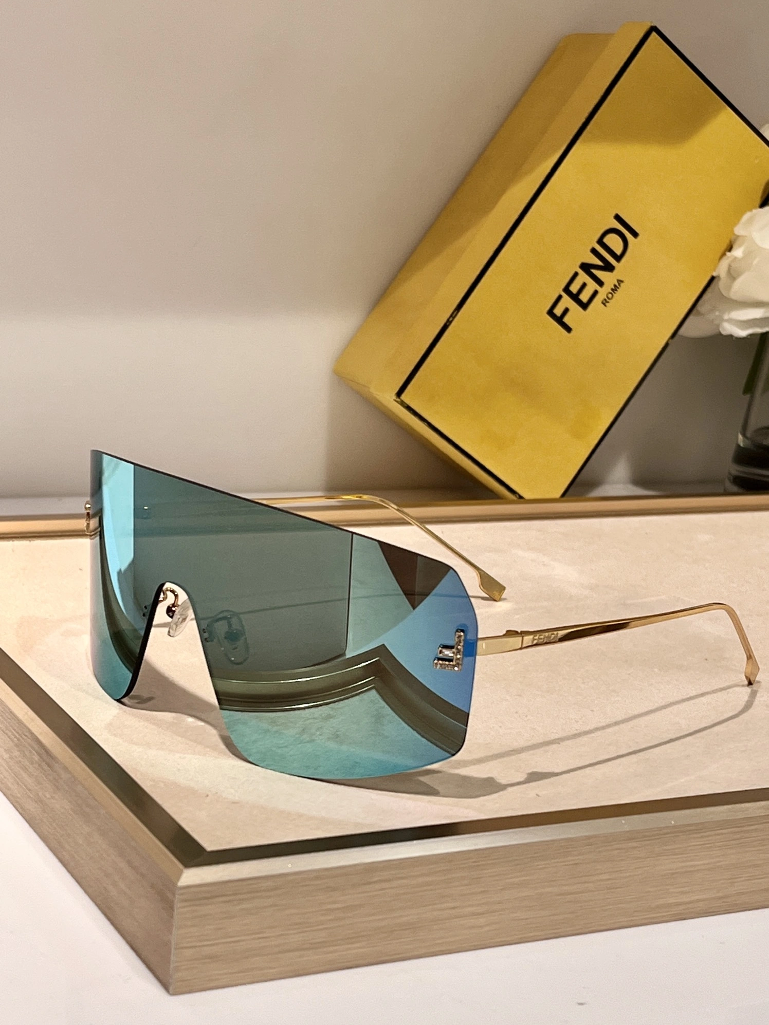 Fendi AAA Quality Sunglasses Affordable 4671