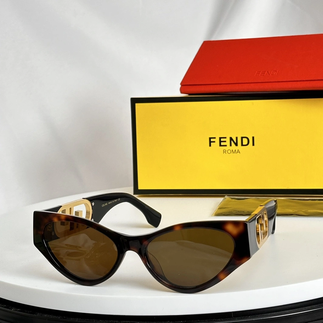Fendi AAA Quality Sunglasses Affordable 5861