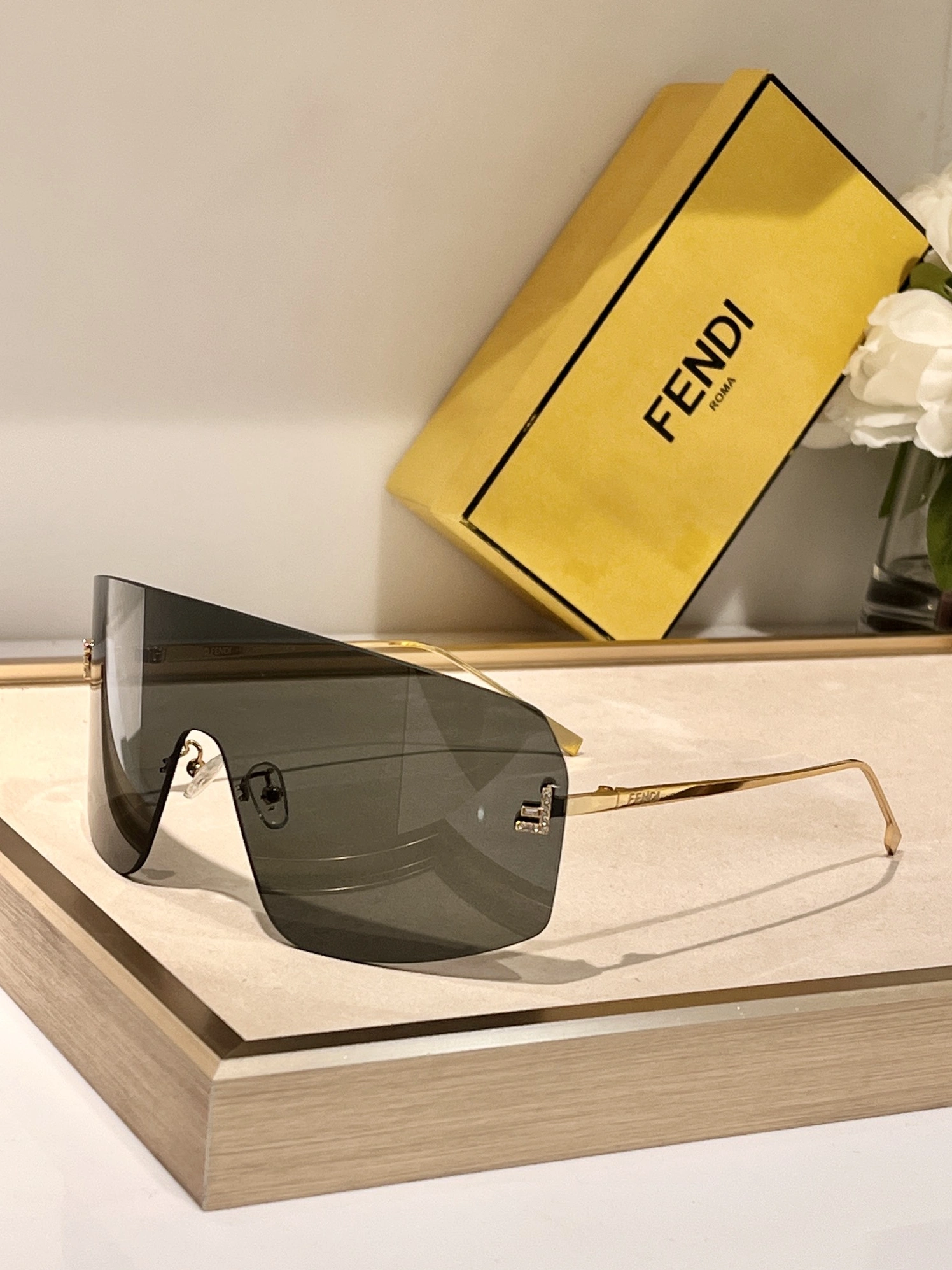 Fendi AAA Quality Sunglasses Breathable 3597