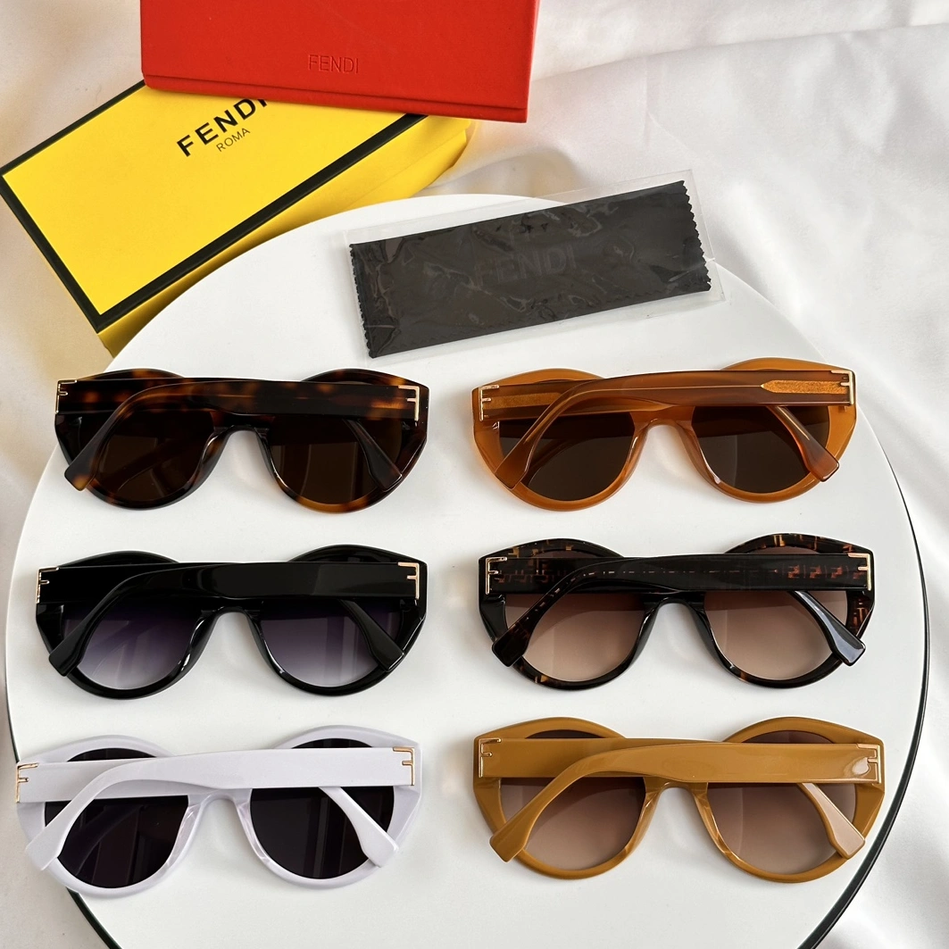 Fendi AAA Quality Sunglasses Breathable 8532