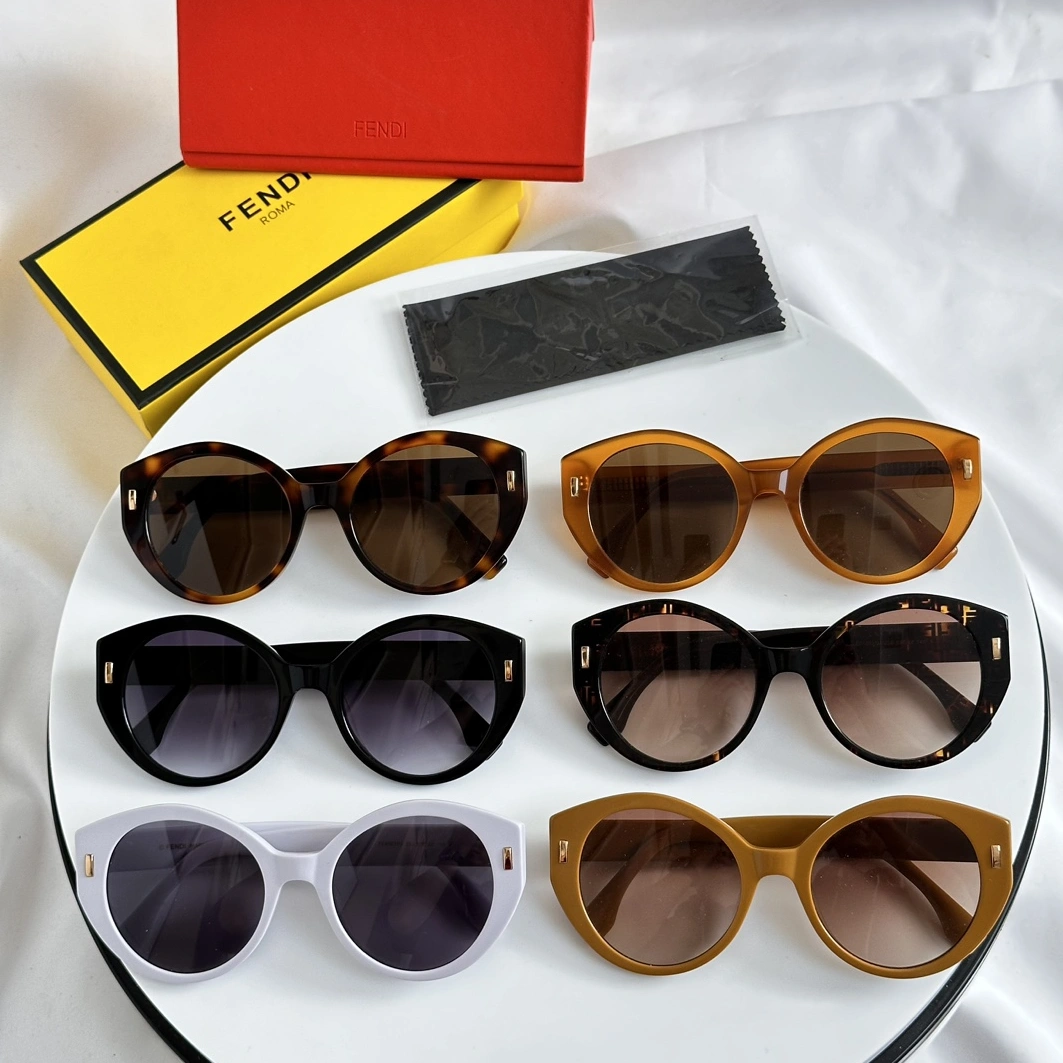 Fendi AAA Quality Sunglasses Breathable 8532