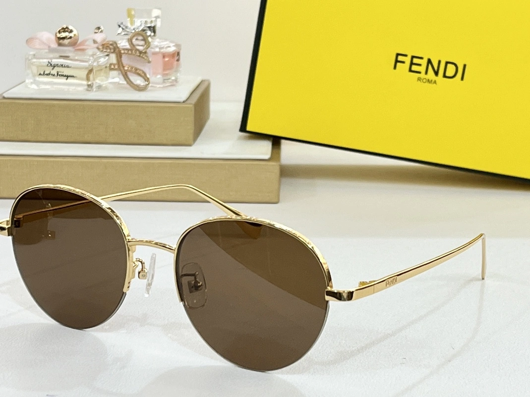 Fendi AAA Quality Sunglasses Breathable 890