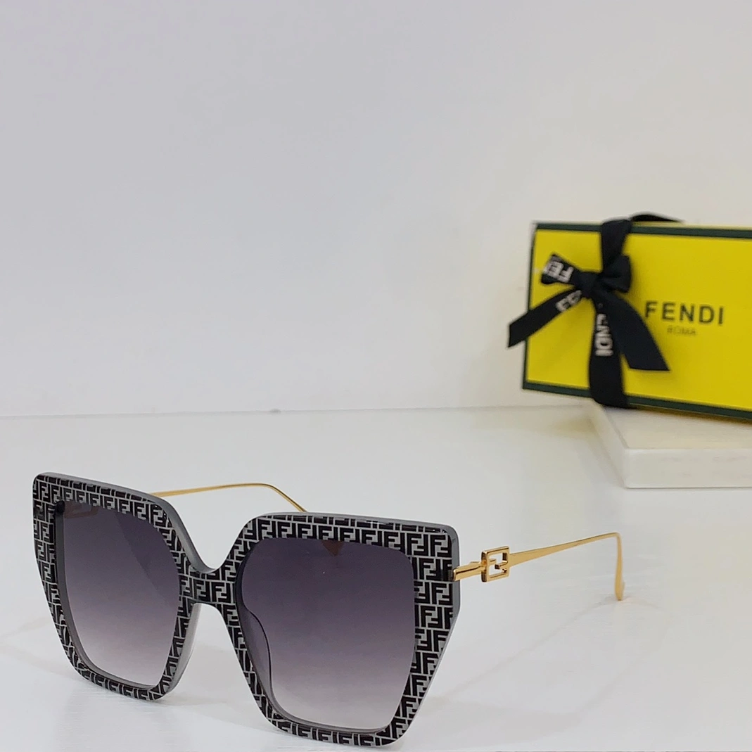 Fendi AAA Quality Sunglasses Cozy 1675