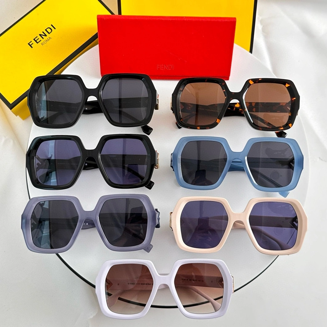 Fendi AAA Quality Sunglasses Cozy 529