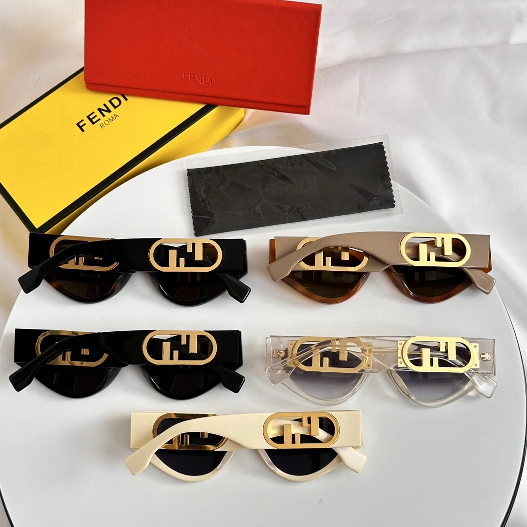 Fendi AAA Quality Sunglasses Cozy 8430