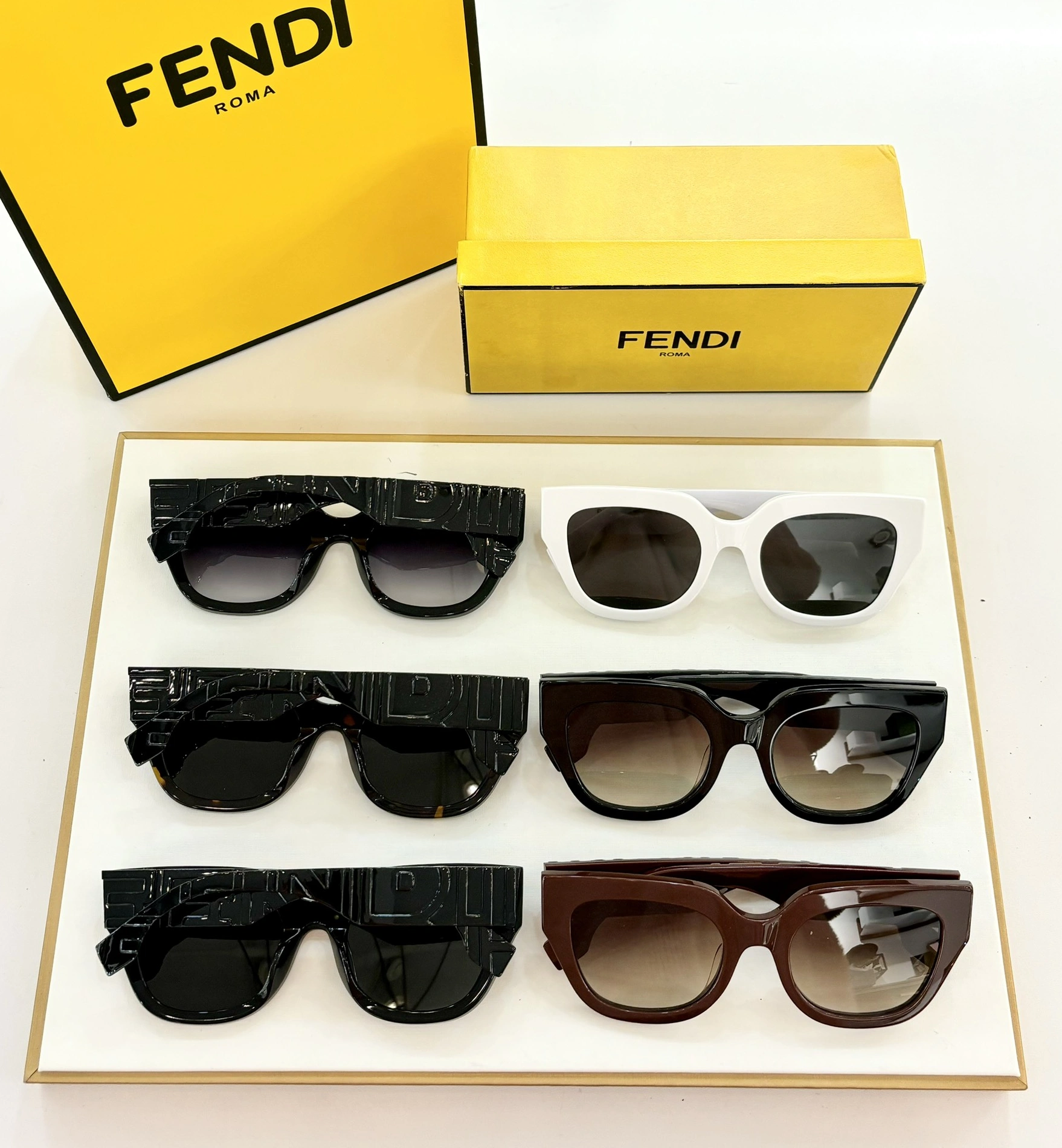 Fendi AAA Quality Sunglasses EasyMatch 1871