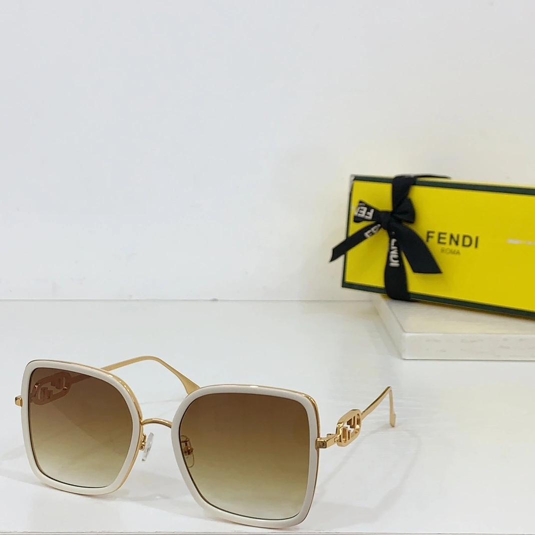 Fendi AAA Quality Sunglasses Efficient 9091