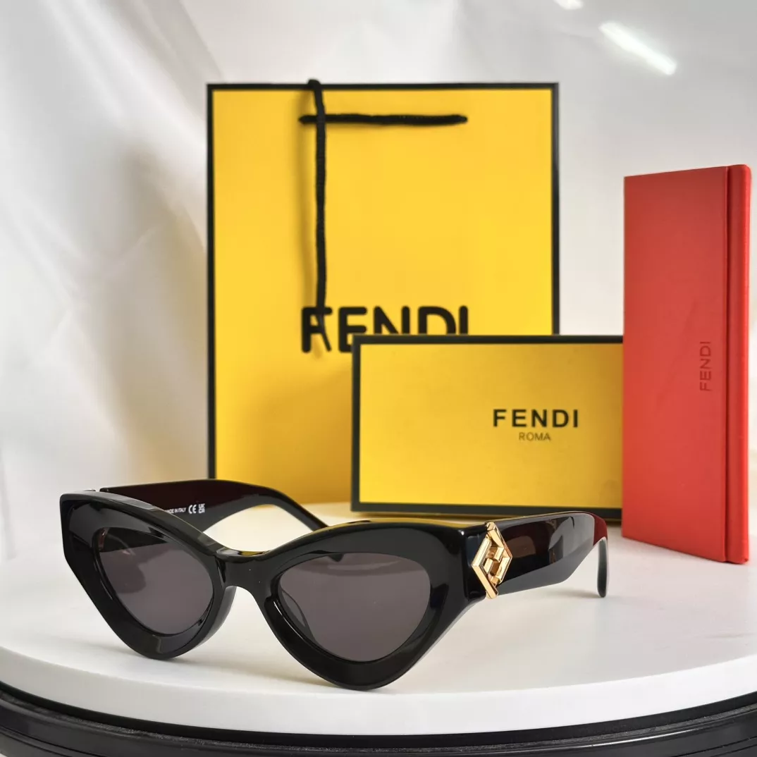 Fendi AAA Quality Sunglasses Functional 5629