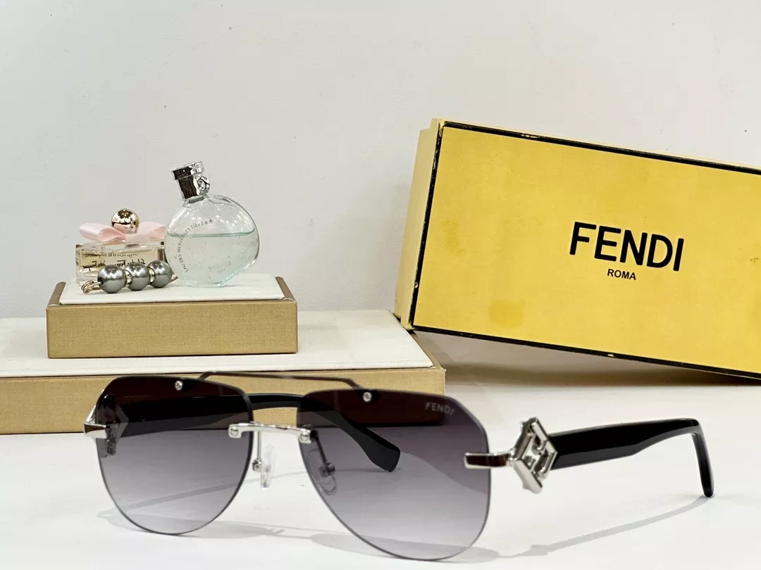 Fendi AAA Quality Sunglasses GoAnywhere 5386