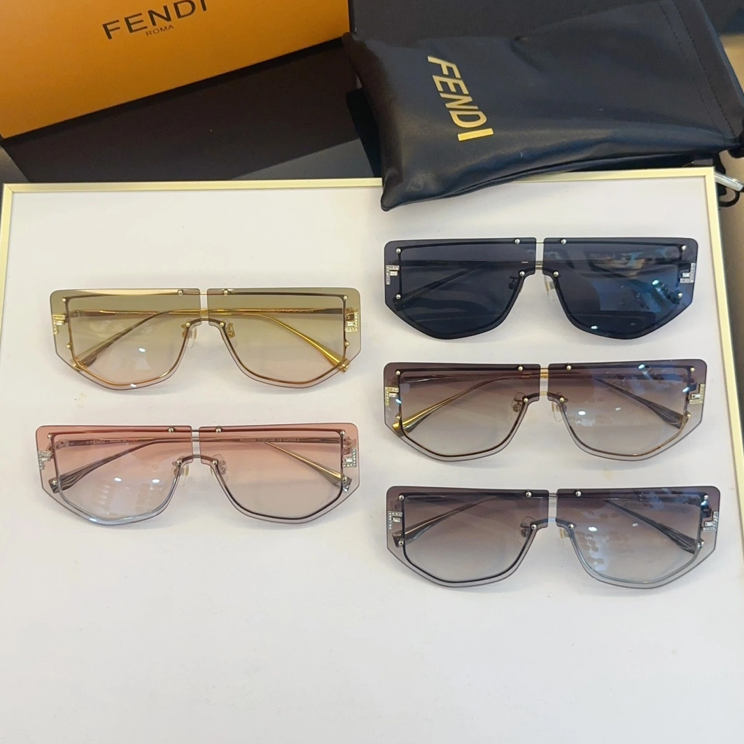 Fendi AAA Quality Sunglasses Lightweight 5224