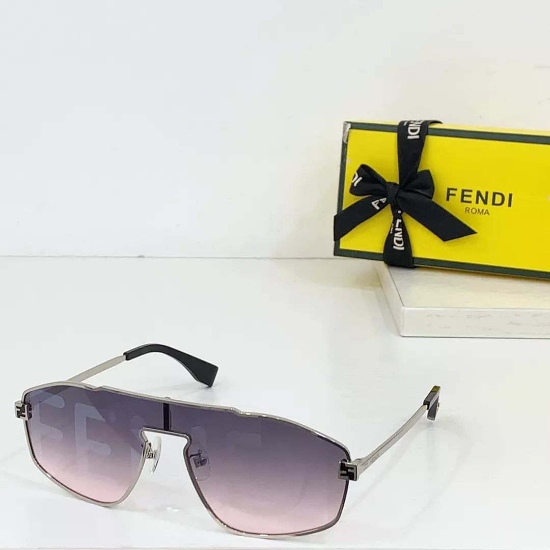 Fendi AAA Quality Sunglasses Modern 5862