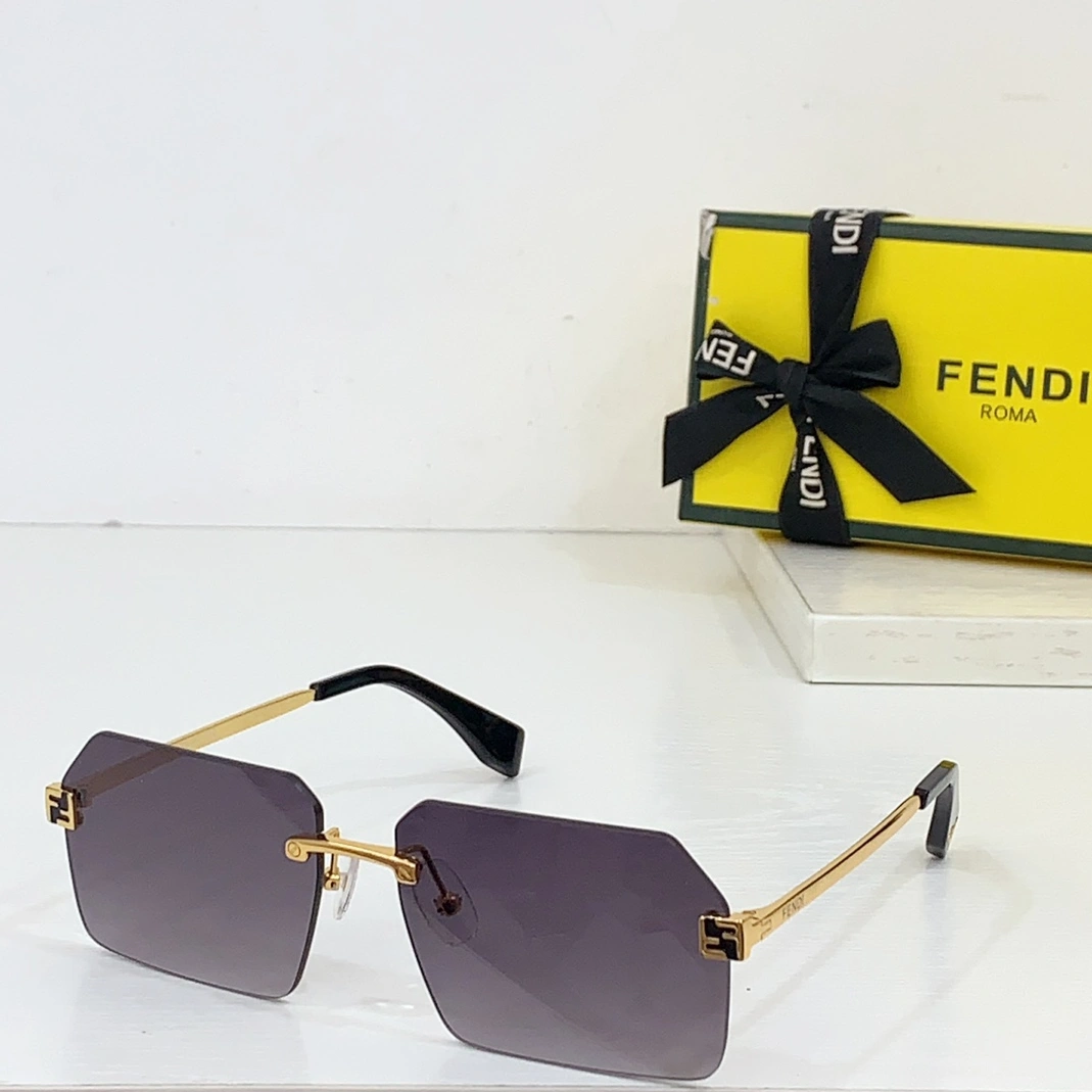 Fendi AAA Quality Sunglasses Modern 754
