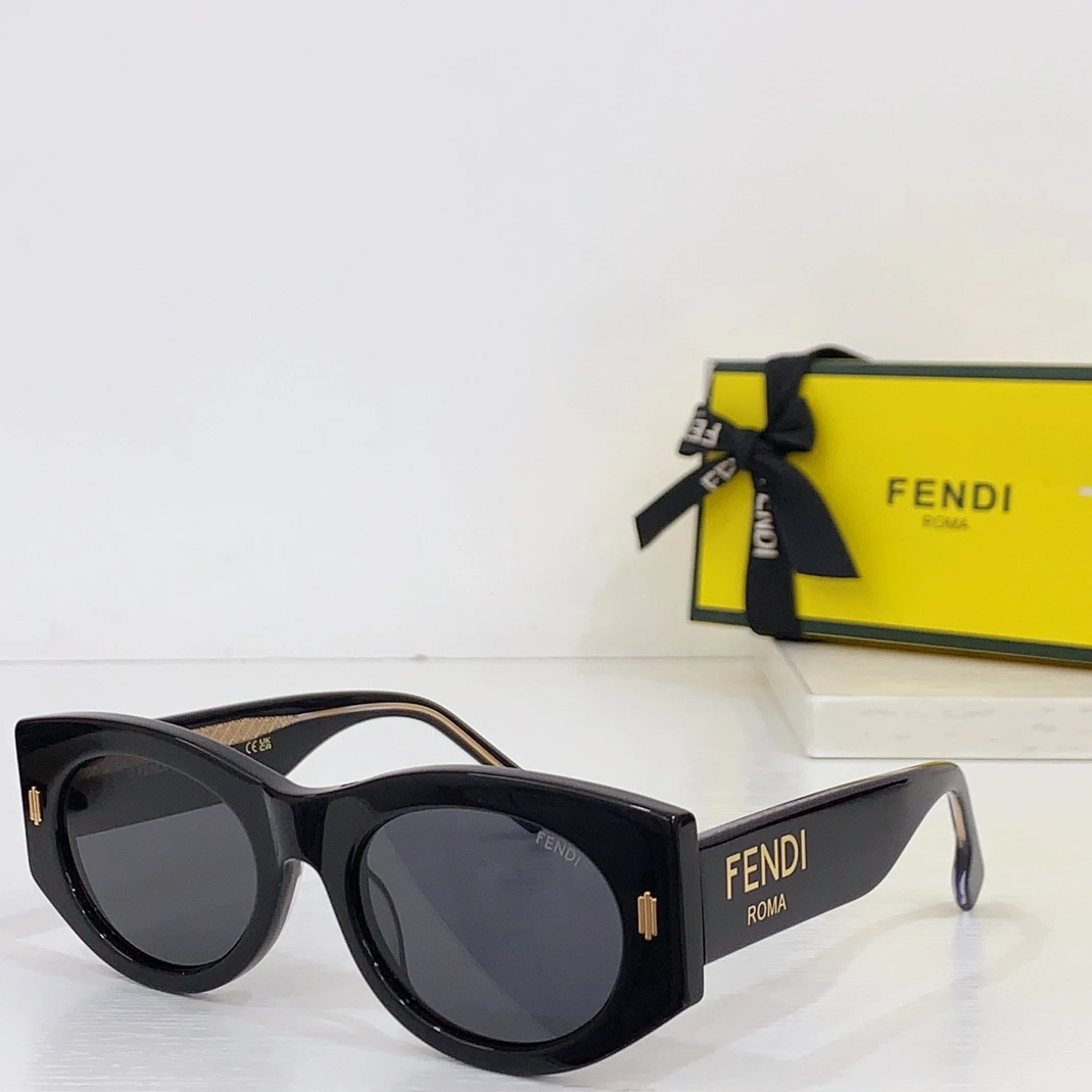 Fendi AAA Quality Sunglasses Modern 8000