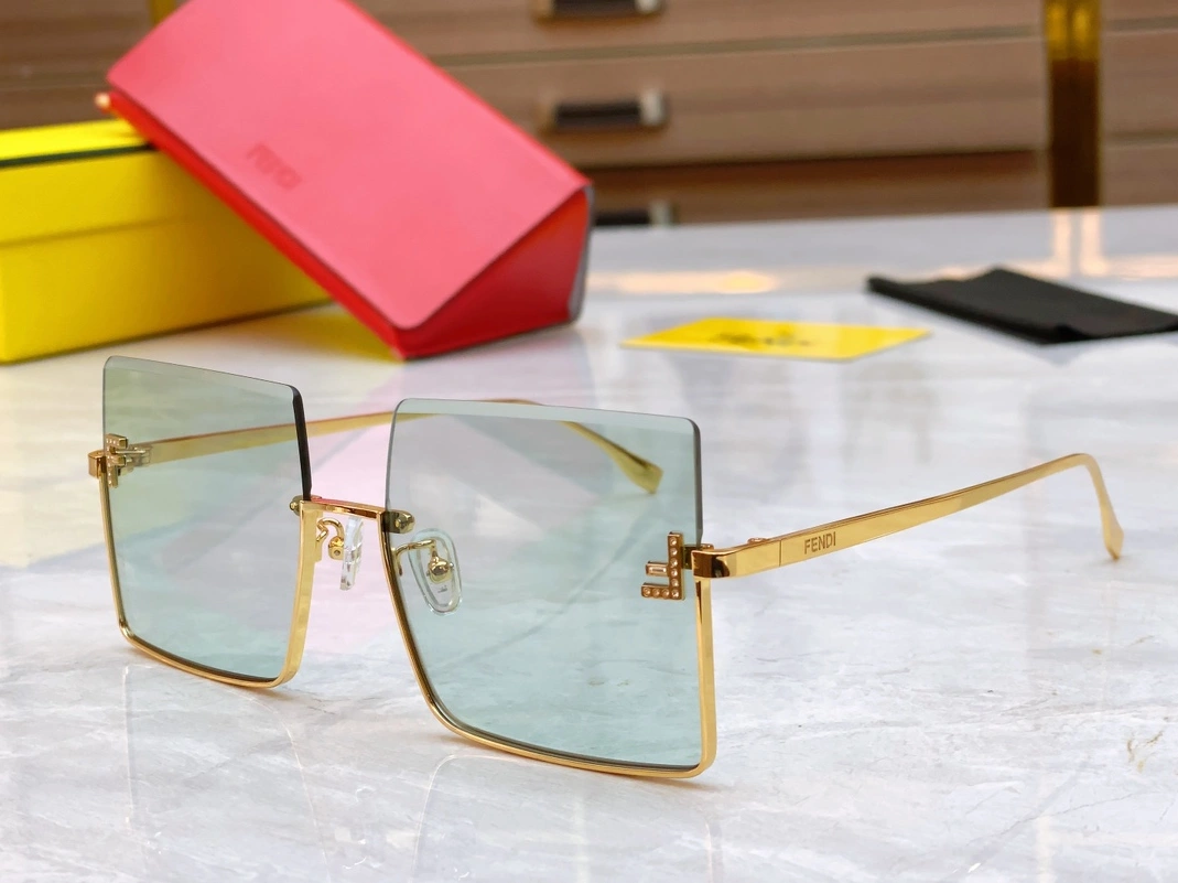 Fendi AAA Quality Sunglasses Modern 9377