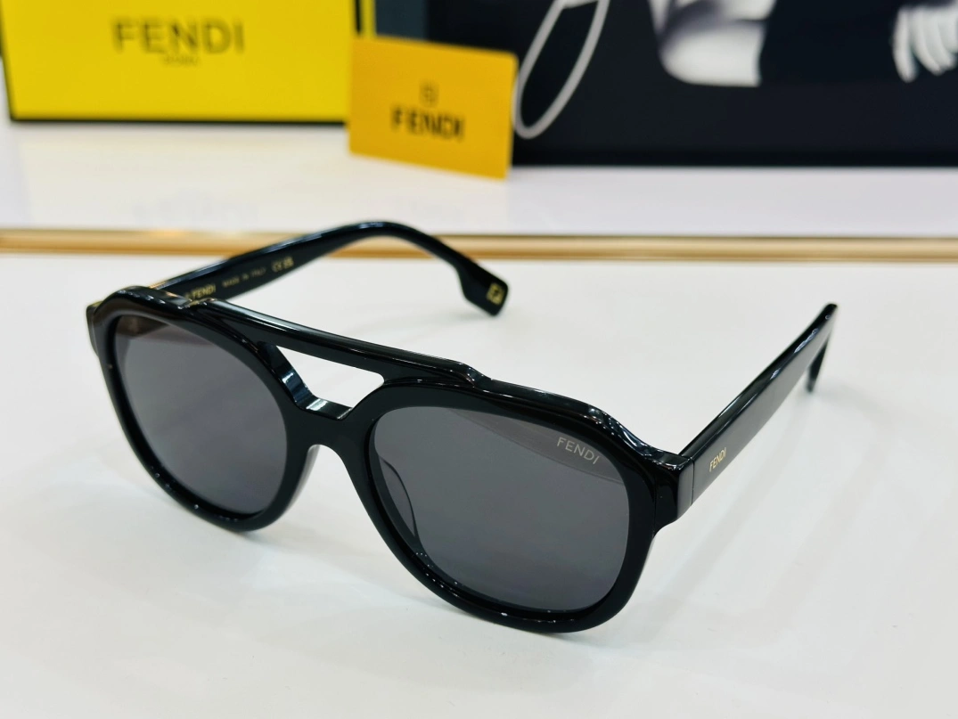 Fendi AAA Quality Sunglasses NewStyle 7726