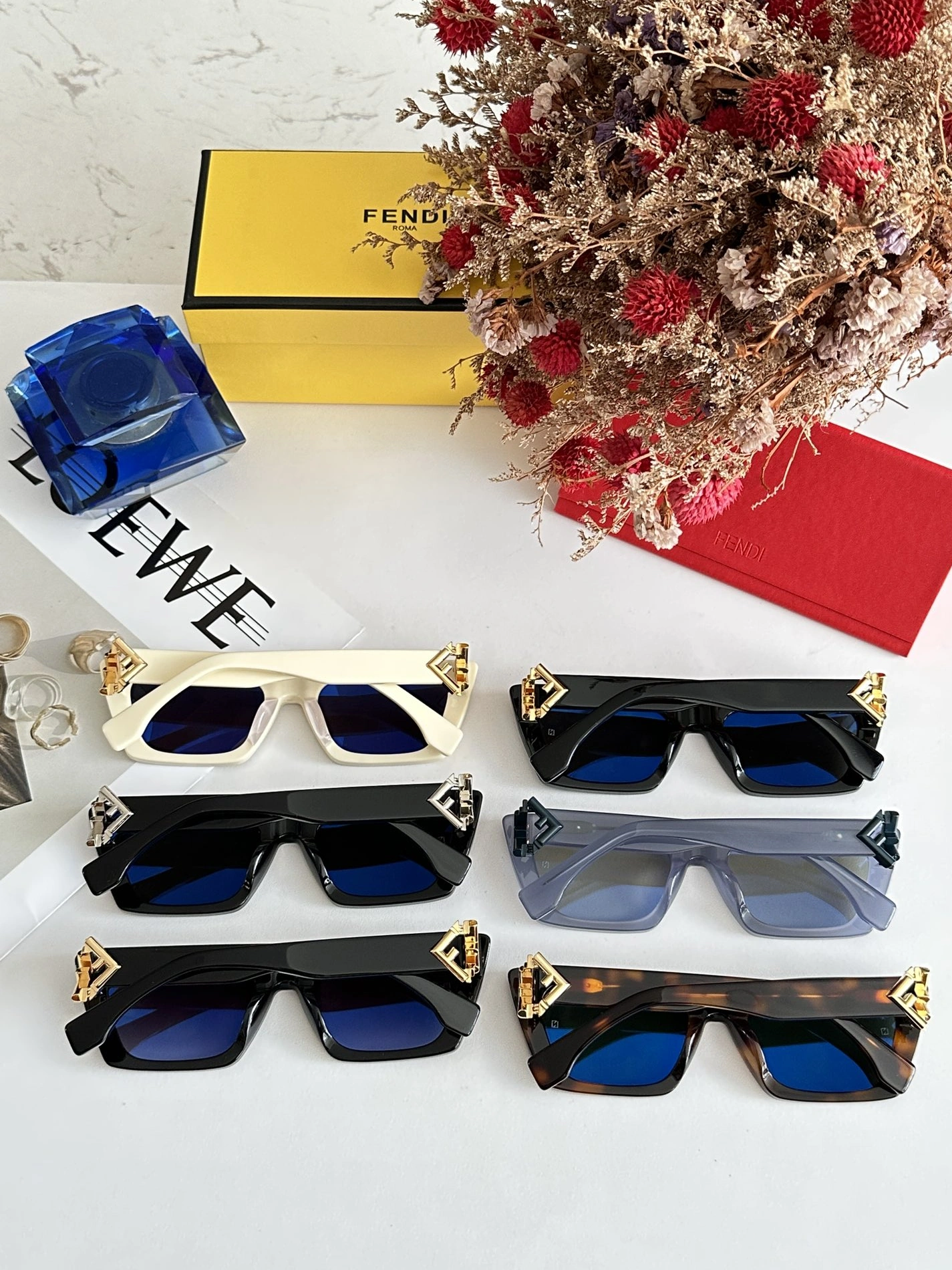Fendi AAA Quality Sunglasses Refined 5264