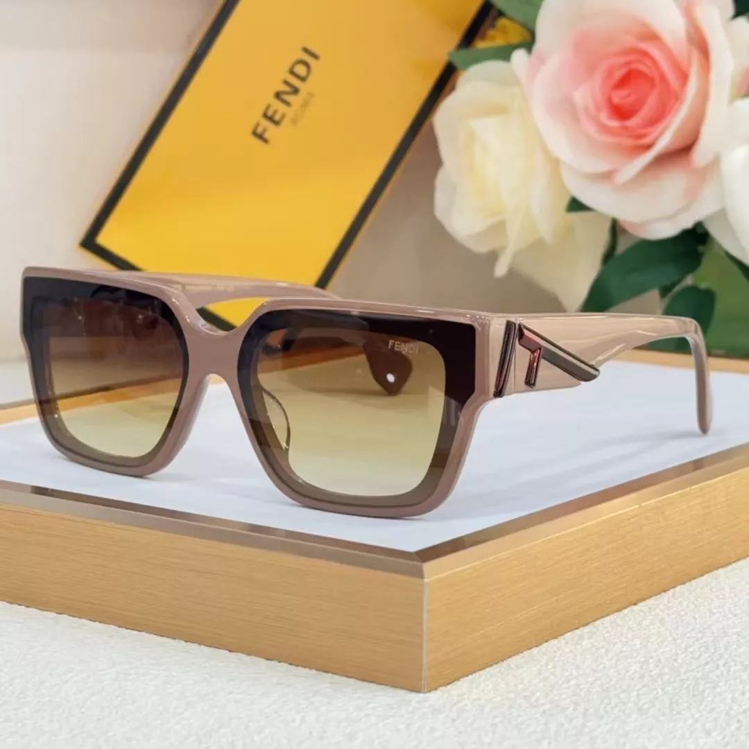Fendi AAA Quality Sunglasses Reliable 2380