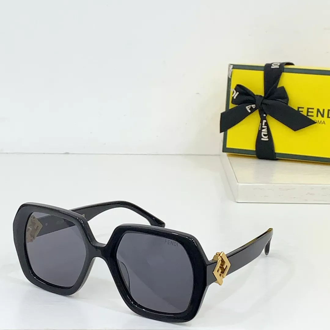 Fendi AAA Quality Sunglasses SmartChoice 318