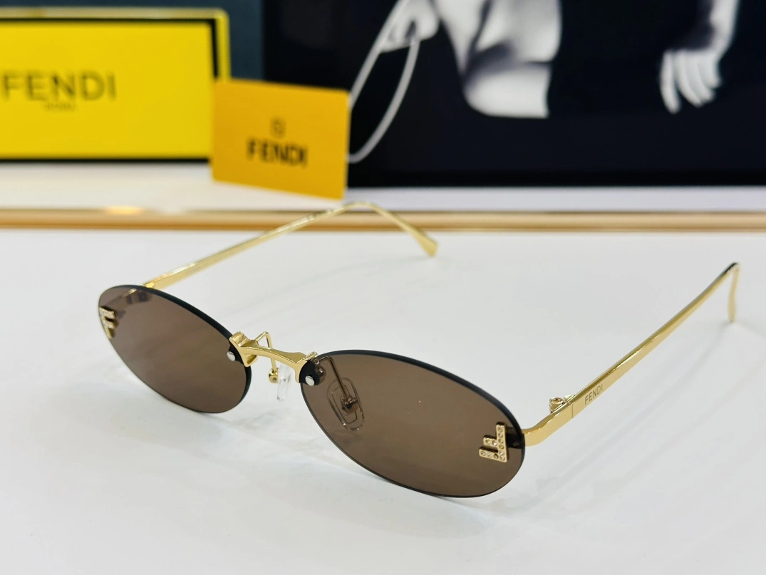 Fendi AAA Quality Sunglasses Soft 2753