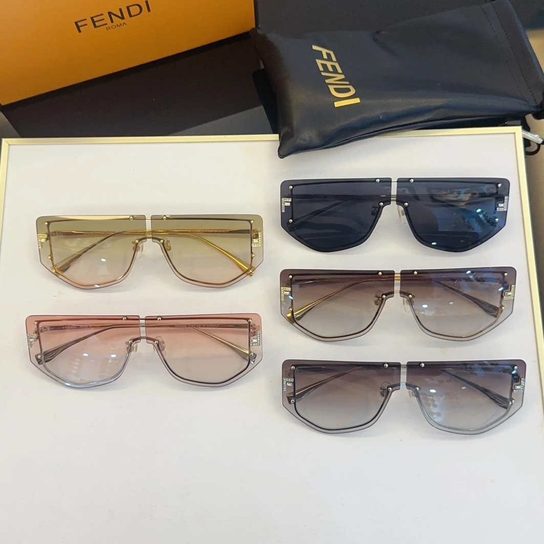 Fendi AAA Quality Sunglasses Soft 995