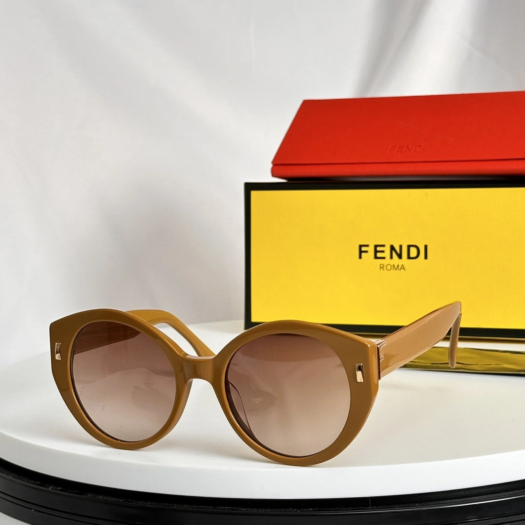 Fendi AAA Quality Sunglasses Sophisticated 9506