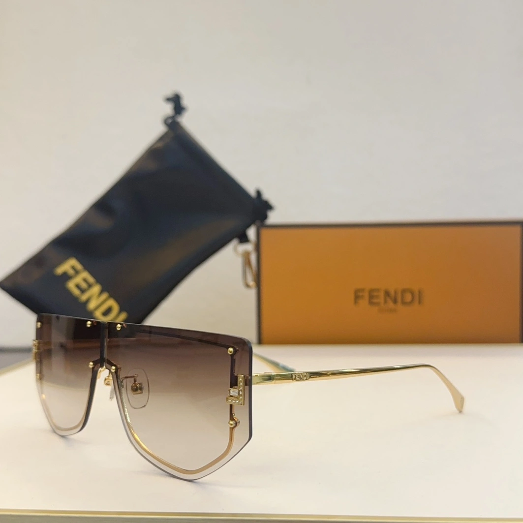 Fendi AAA Quality Sunglasses SportInspired 6579