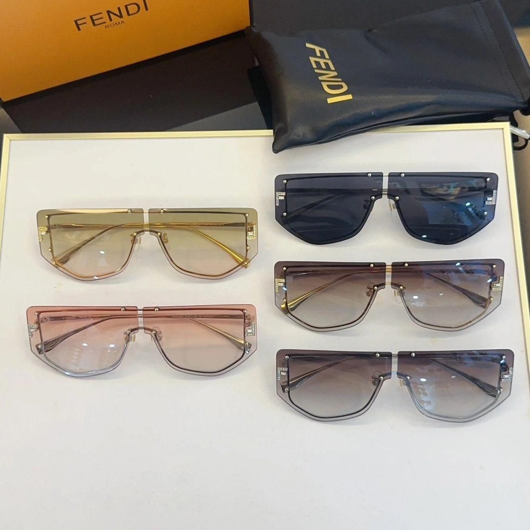 Fendi AAA Quality Sunglasses SportInspired 6579