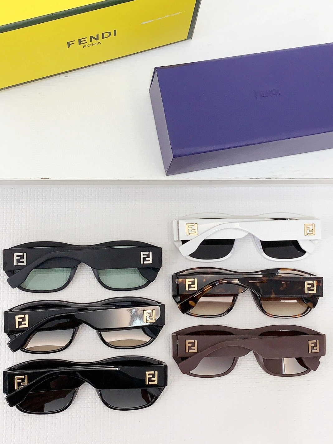 Fendi AAA Quality Sunglasses StreetReady 4652