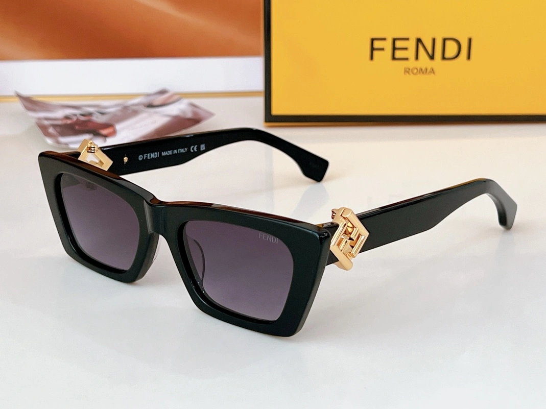 Fendi AAA Quality Sunglasses UrbanStyle 4086