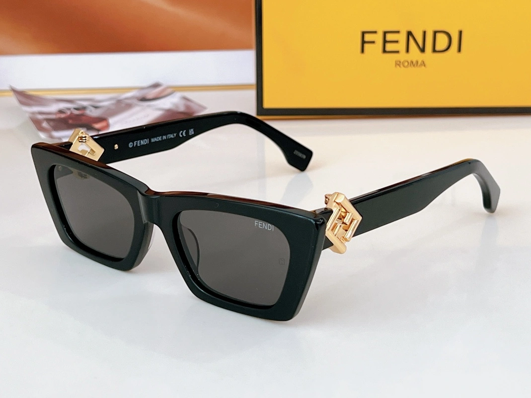 Fendi AAA Quality Sunglasses UrbanStyle 9922