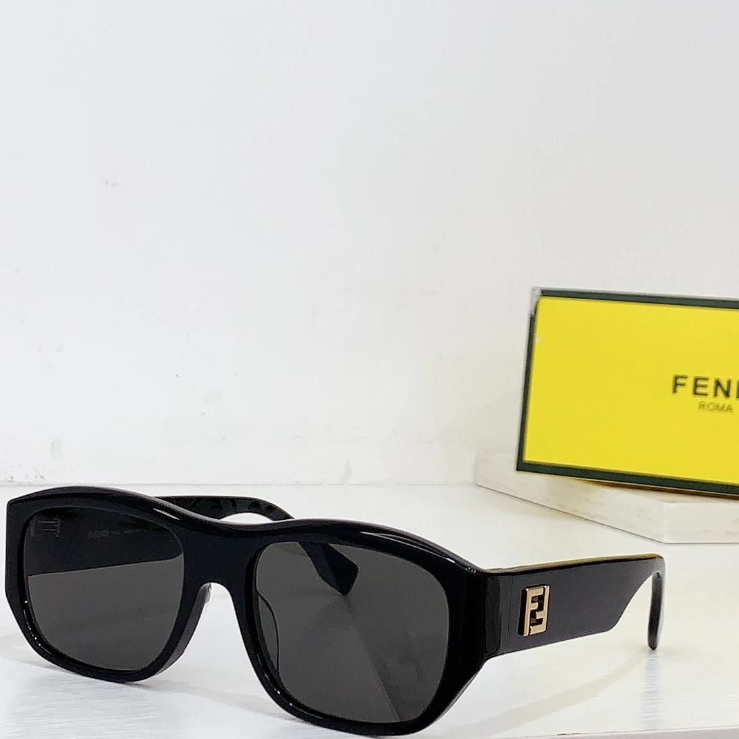 Fendi AAA Quality Sunglasses Vibrant 4377